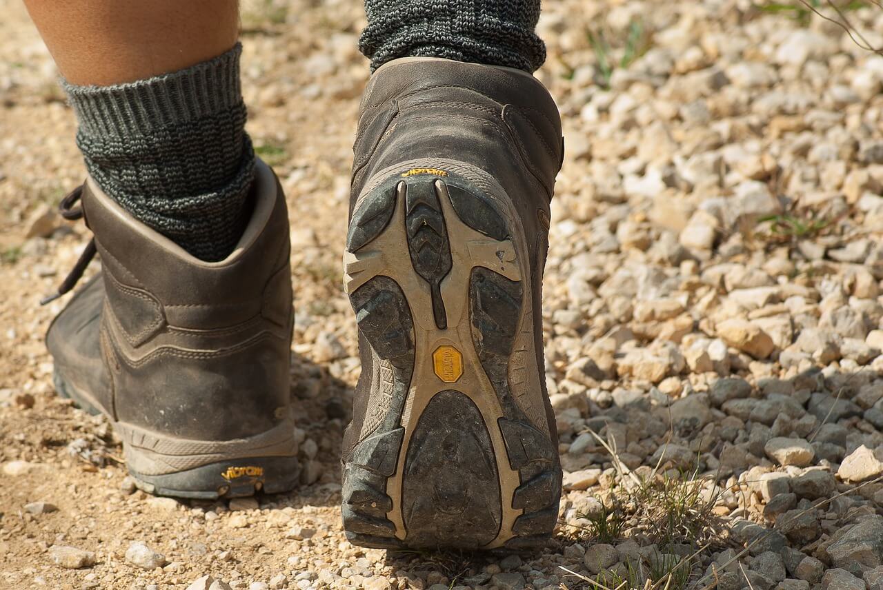 Niskie czy wysokie – które buty trekkingowe sprawdzą się lepiej?